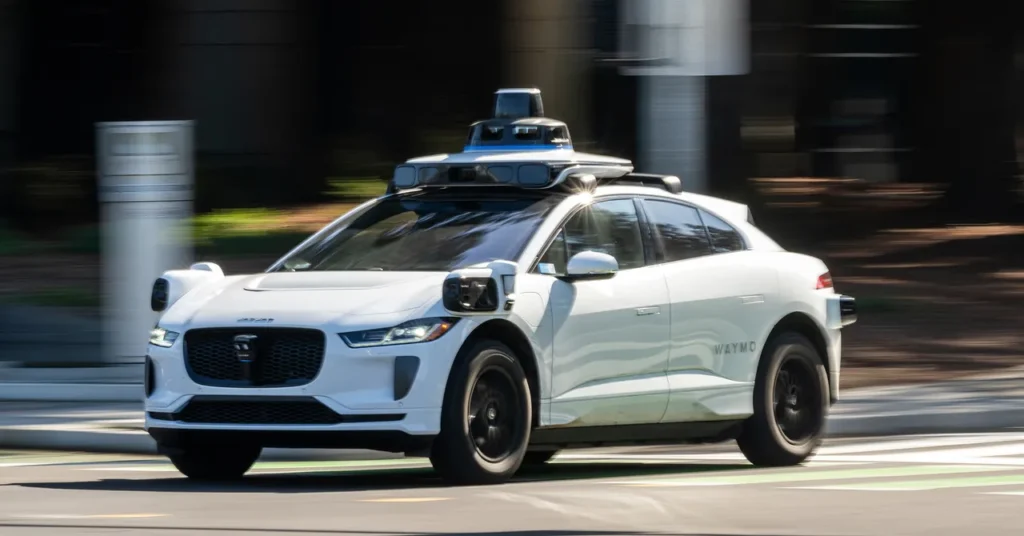 Personal de Emergencias Critica a Waymo por Riesgos de Seguridad en Vehículos Autónomos