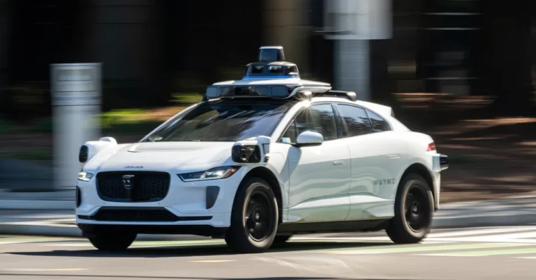 Personal de Emergencias Critica a Waymo por Riesgos de Seguridad en Vehículos Autónomos
