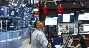 Cese el fuego entre EE. UU. e Irán dispara la subida bursátil tras desplome del crudo