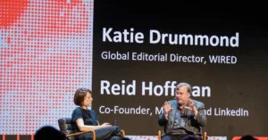 Reid Hoffman: Los médicos deben usar IA como segunda opinión en la atención médica