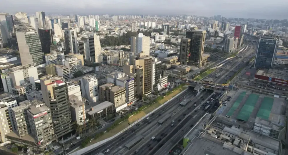 Expectativas Empresariales en Perú: Optimismo General Frente a Desafíos Sectoriales