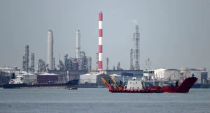 Perupetro confirma riesgo de paralización operativa del Lote Z-69, vital para la producción petrolera