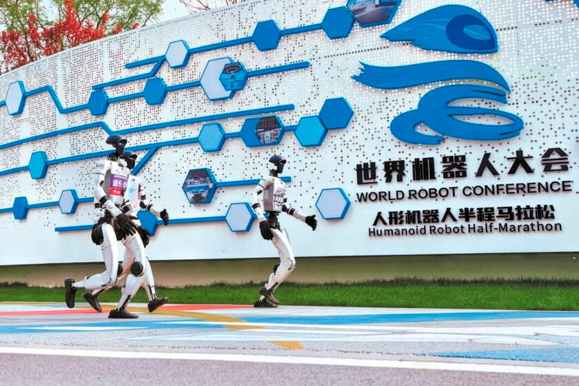 Media maratón robótica en Pekín: China pone a prueba la autonomía de sus humanoides