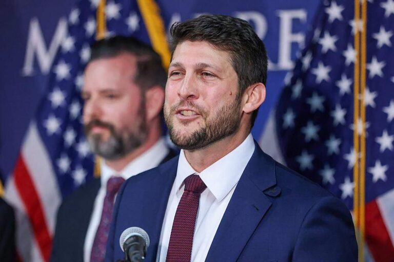 Florida abre investigación criminal contra OpenAI y ChatGPT tras tiroteo masivo