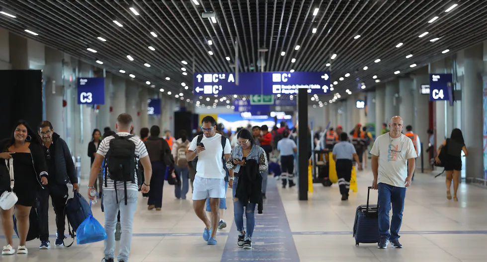 Alerta de IATA: La disputa por la TUUA amenaza la conectividad aérea de Perú