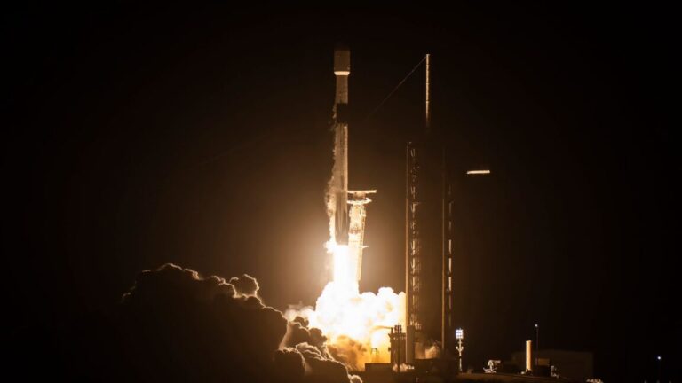 Etapa de cohete Falcon 9 impactará la Luna este verano