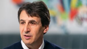 Advertencia de Marc Rowan: ¿Se acerca una corrección de mercado ante riesgos geopolíticos y la IA?
