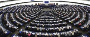 El fin de los motores de combustión en la UE: El Parlamento Europeo aprueba el límite de 2035