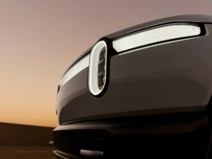 Rivian reduce préstamo de DOE a $4.5B y aumenta capacidad en su fábrica de Georgia