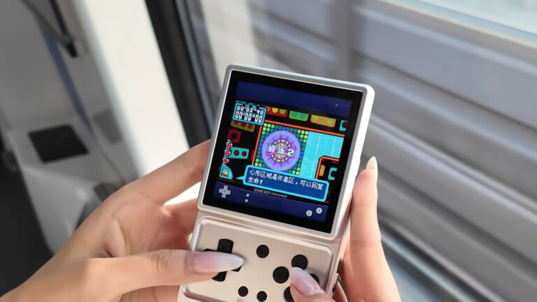 Anbernic lanza el RG Rotate: la consola retró con pantalla giratoria que llega el 11 de mayo