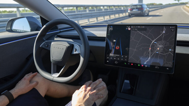 La apuesta de Musk en Europa: ¿Podrá FSD superar los obstáculos regulatorios europeos?