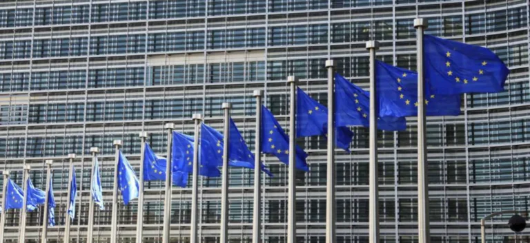 La Economía Europea Evita la Recesión Técnica Gracias al Impulso del Empleo