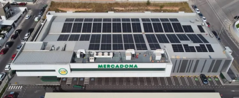 Mercadona impulsa la sostenibilidad: Cuadruplica inversión en energía solar y movilidad eléctrica