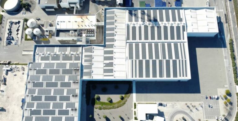 Quantica Renovables: Liderando la Transición Energética con el Auge del Autoconsumo Fotovoltaico